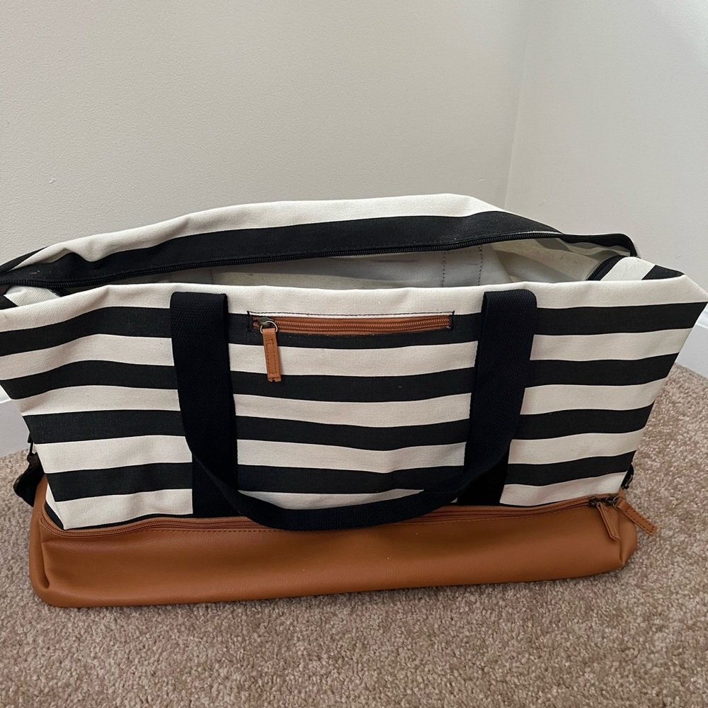 DSW Weekender Bag